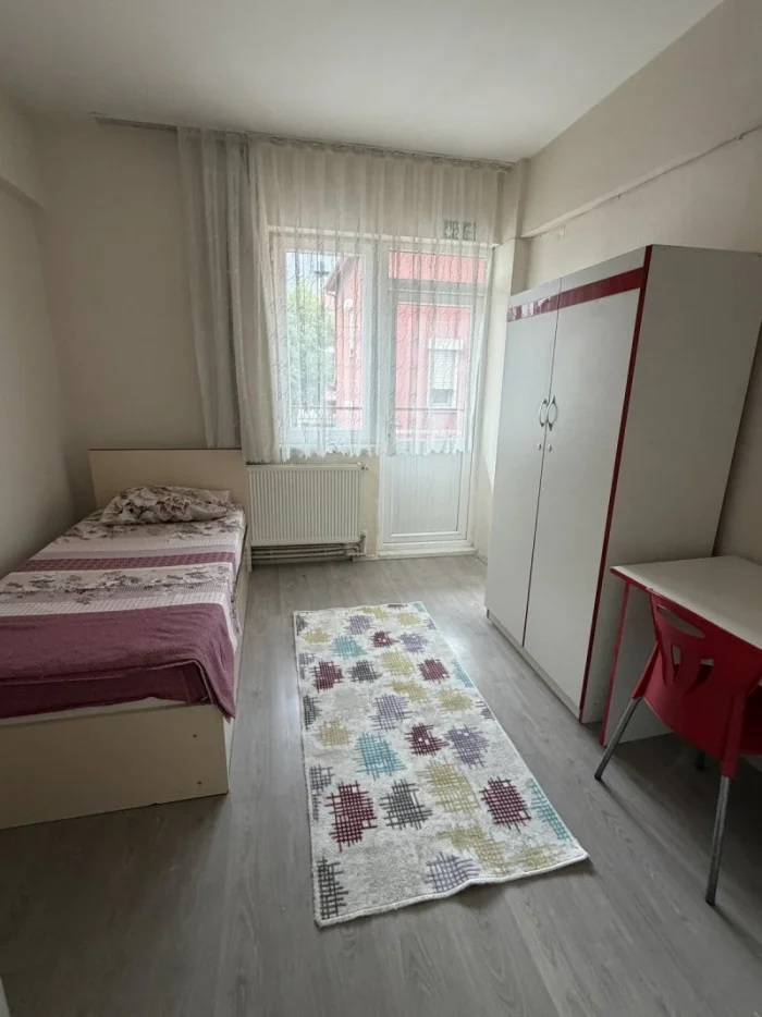 1 Kişilik Balkonlu Oda