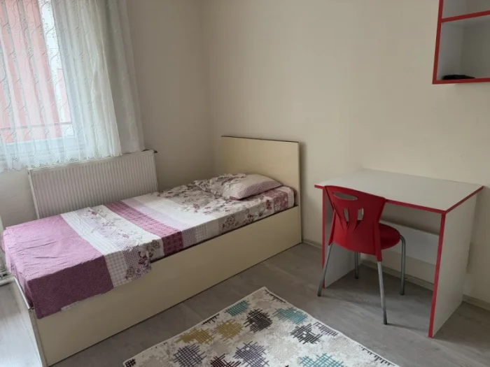 1 Kişilik Balkonlu Oda