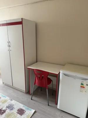 1 Kişilik Balkonlu Oda